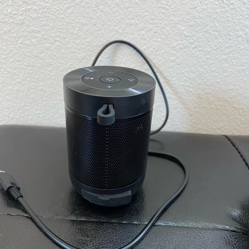 Comiso portable mini bluetooth waterproof speaker